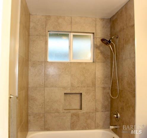 Detail Gallery Image 12 of 15 For 721 Malaga Dr, Ukiah,  CA 95482 - 3 Beds | 2 Baths
