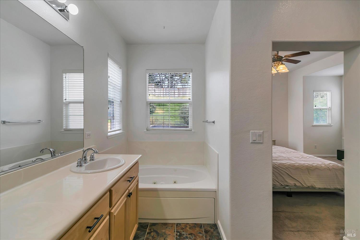 Detail Gallery Image 34 of 48 For 8052 Carlisle Way, Vallejo,  CA 94591 - 3 Beds | 2/1 Baths
