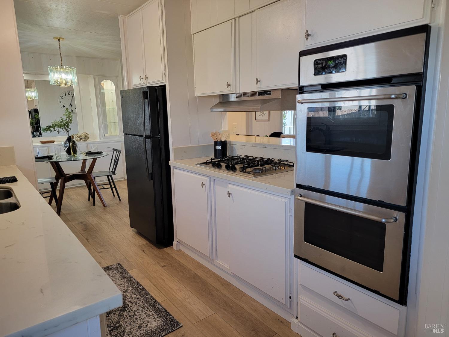 Detail Gallery Image 10 of 21 For 300 East H St 186, Benicia,  CA 94510 - 3 Beds | 2 Baths