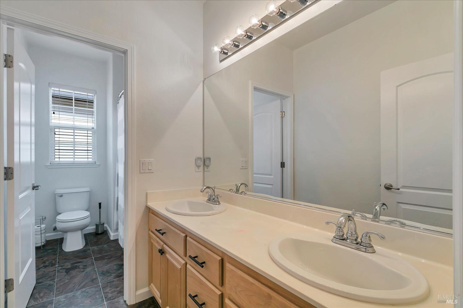 Detail Gallery Image 25 of 48 For 8052 Carlisle Way, Vallejo,  CA 94591 - 3 Beds | 2/1 Baths