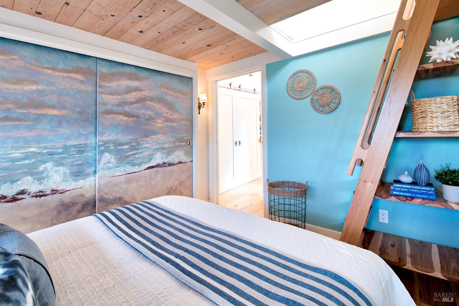 Detail Gallery Image 23 of 32 For 39 W Pier Unkn, Sausalito,  CA 94965 - 2 Beds | 2 Baths
