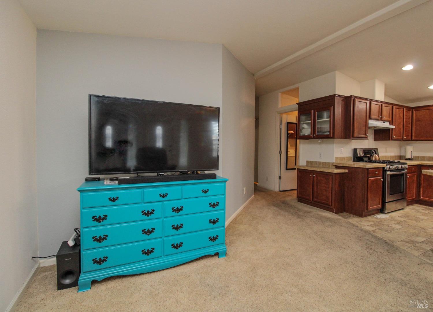 Detail Gallery Image 20 of 44 For 163 Avenida Hidalgo Ave, Vacaville,  CA 95687 - 3 Beds | 2 Baths