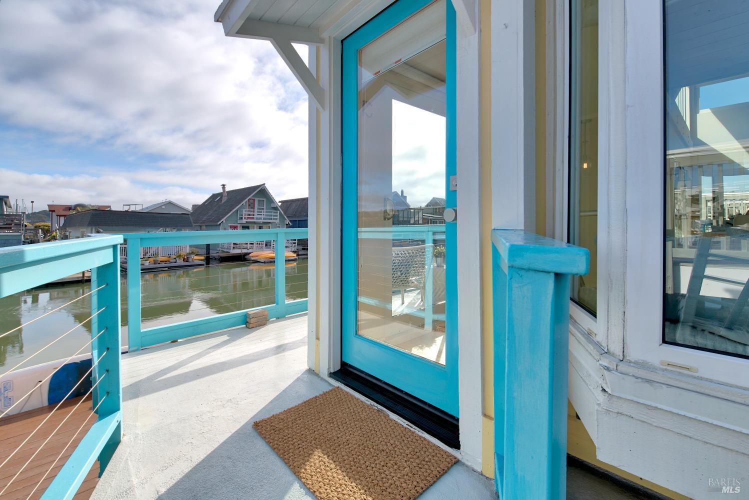 Detail Gallery Image 10 of 32 For 39 W Pier Unkn, Sausalito,  CA 94965 - 2 Beds | 2 Baths
