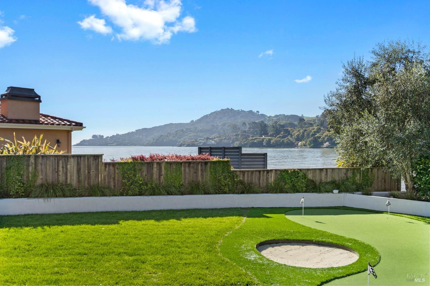 Detail Gallery Image 37 of 42 For 103 Trinidad Dr, Tiburon,  CA 94920 - 4 Beds | 3 Baths