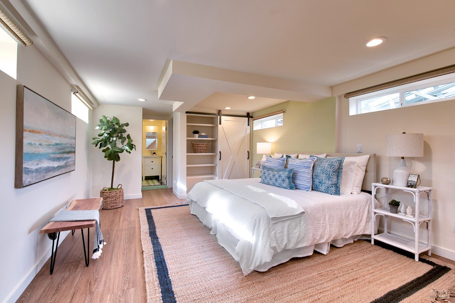 Detail Gallery Image 31 of 32 For 39 W Pier Unkn, Sausalito,  CA 94965 - 2 Beds | 2 Baths