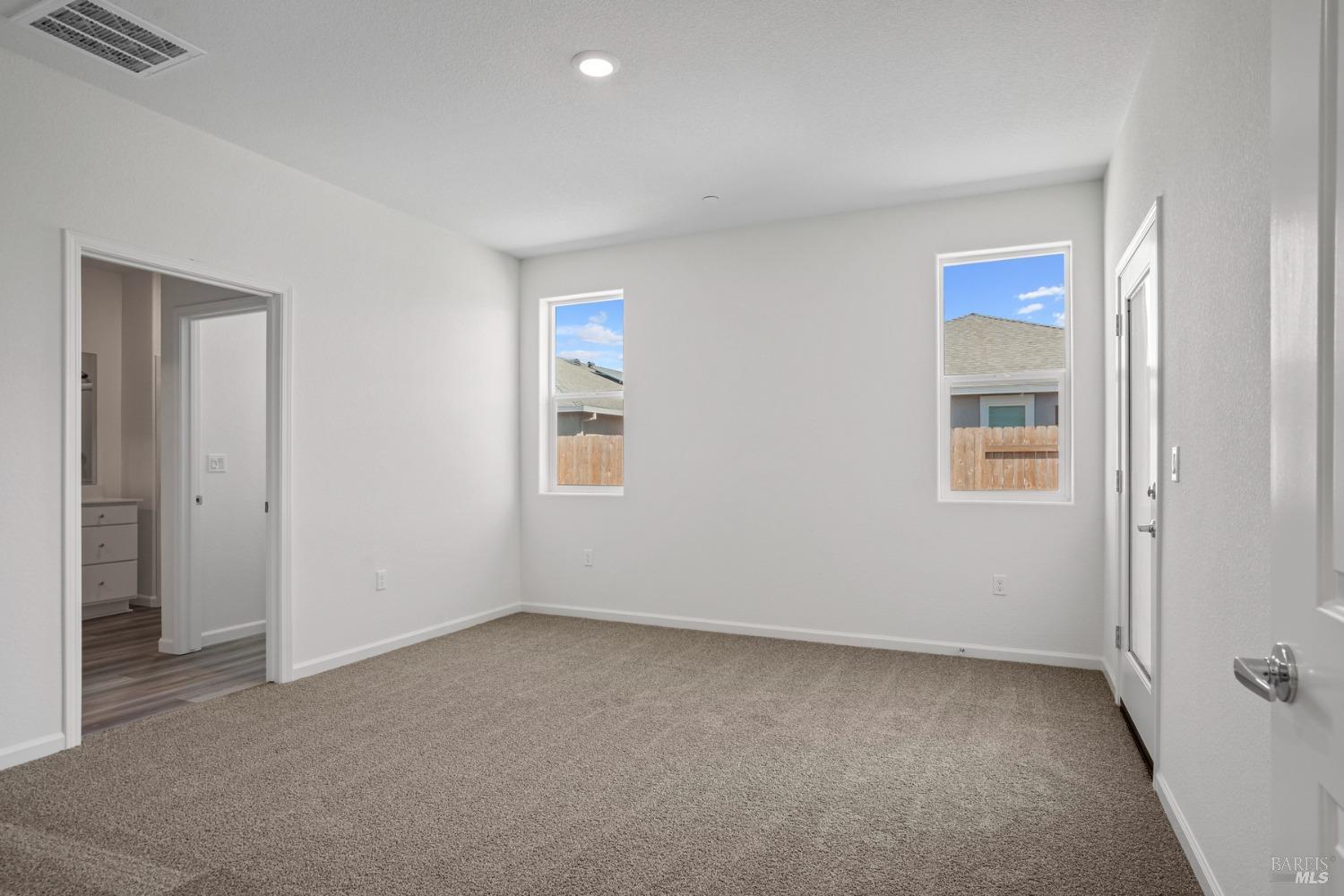 Detail Gallery Image 10 of 17 For 2281 Park Pl, Rio Vista,  CA 94571 - 2 Beds | 2/1 Baths