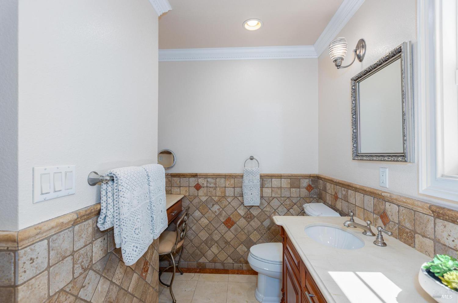 Detail Gallery Image 28 of 80 For 101 Lang Ct, Fairfield,  CA 94534 - 4 Beds | 2/1 Baths
