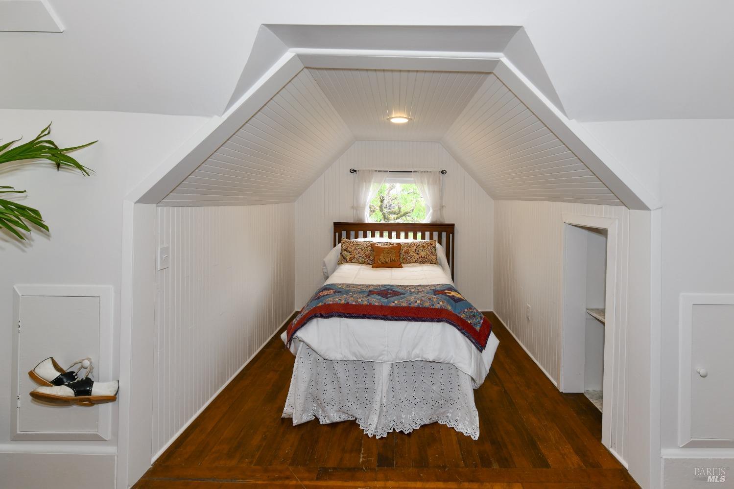 Detail Gallery Image 20 of 30 For 1217 Edwards St, Saint Helena,  CA 94574 - 3 Beds | 2/1 Baths