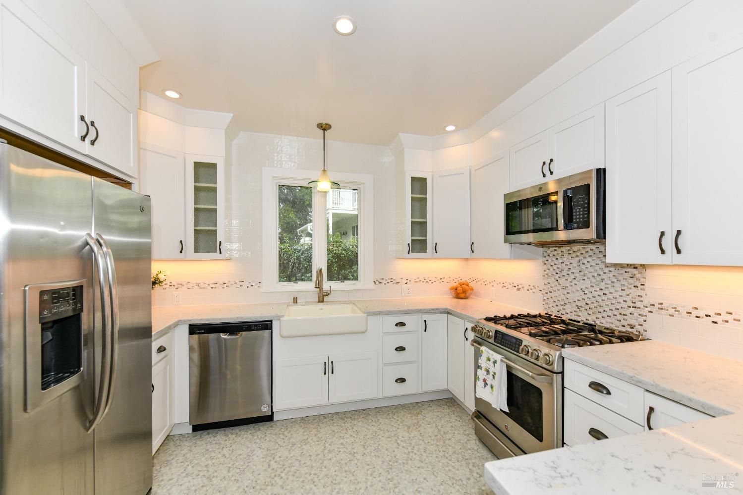 Detail Gallery Image 12 of 30 For 1217 Edwards St, Saint Helena,  CA 94574 - 3 Beds | 2/1 Baths