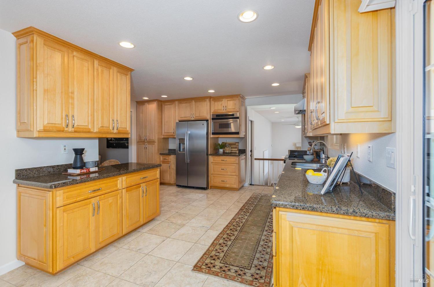 Detail Gallery Image 17 of 80 For 101 Lang Ct, Fairfield,  CA 94534 - 4 Beds | 2/1 Baths