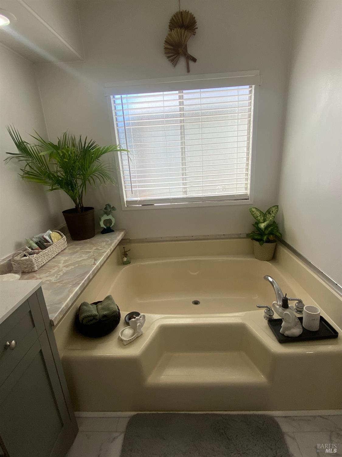 Detail Gallery Image 39 of 48 For 172 Pear Ln, Santa Rosa,  CA 95407 - 2 Beds | 2 Baths