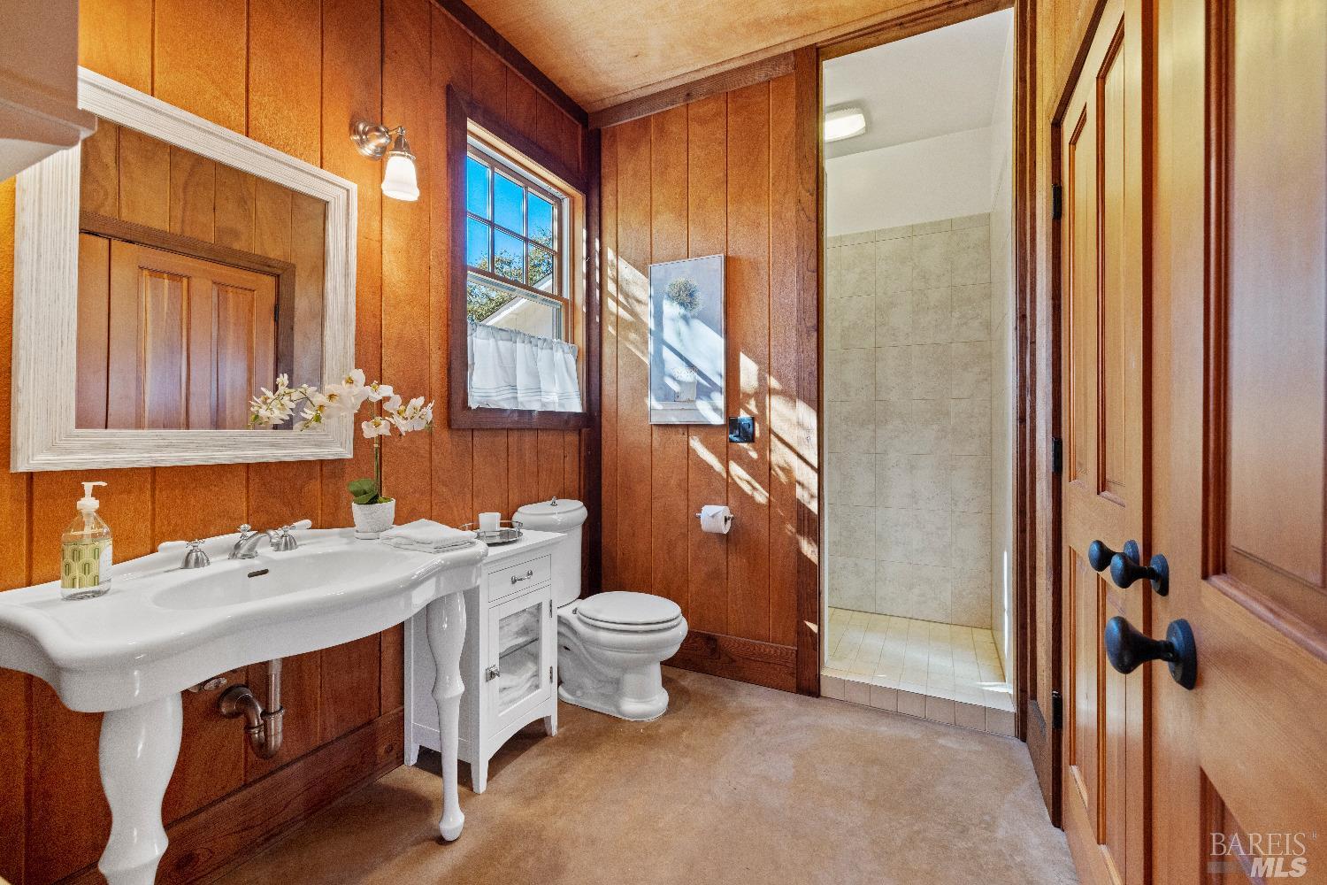 Detail Gallery Image 50 of 69 For 2551 Grant St, Calistoga,  CA 94515 - 6 Beds | 4/2 Baths