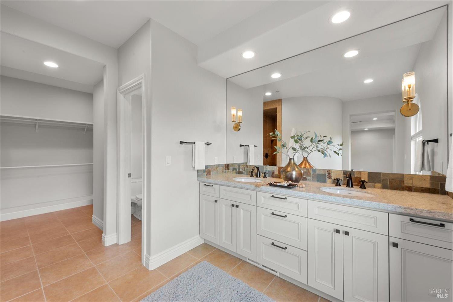 Detail Gallery Image 43 of 68 For 220 Wintergreen Cir, Napa,  CA 94558 - 4 Beds | 3/1 Baths