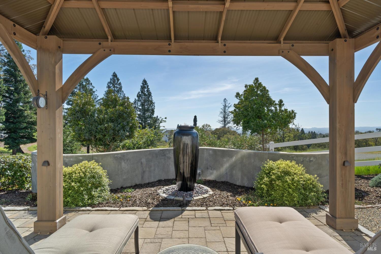 Detail Gallery Image 48 of 57 For 3736 Woodbourne Pl, Santa Rosa,  CA 95403 - 5 Beds | 4/1 Baths