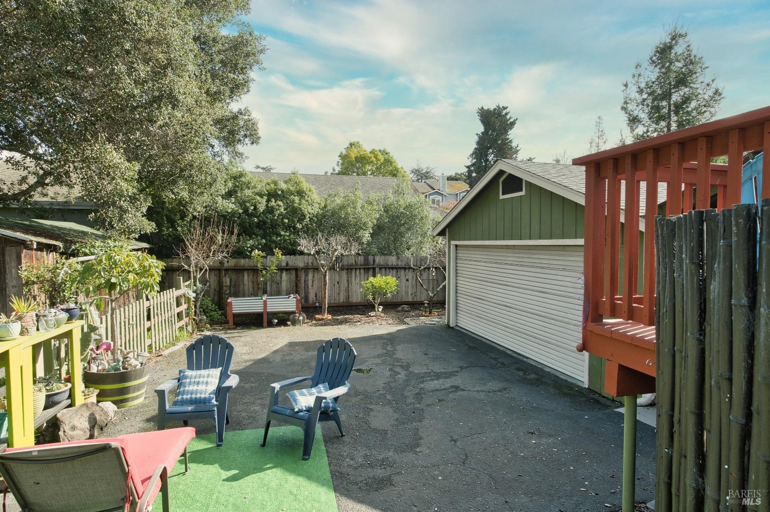 Detail Gallery Image 14 of 17 For 6969 Wallace St, Sebastopol,  CA 95472 - 2 Beds | 1/1 Baths