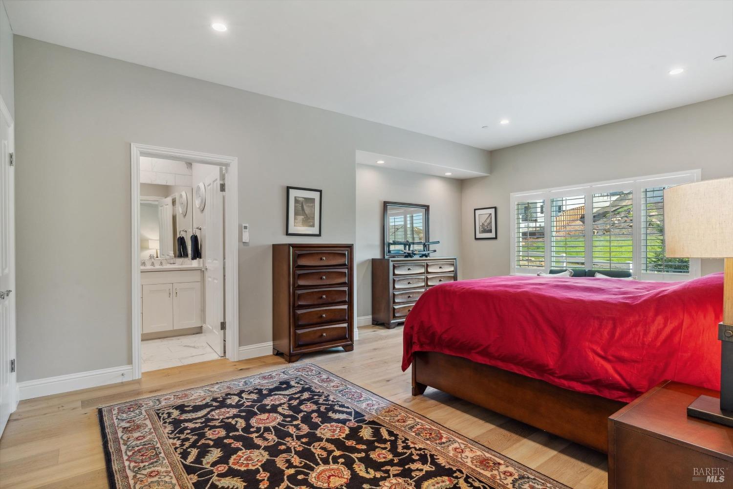 Detail Gallery Image 25 of 57 For 3736 Woodbourne Pl, Santa Rosa,  CA 95403 - 5 Beds | 4/1 Baths