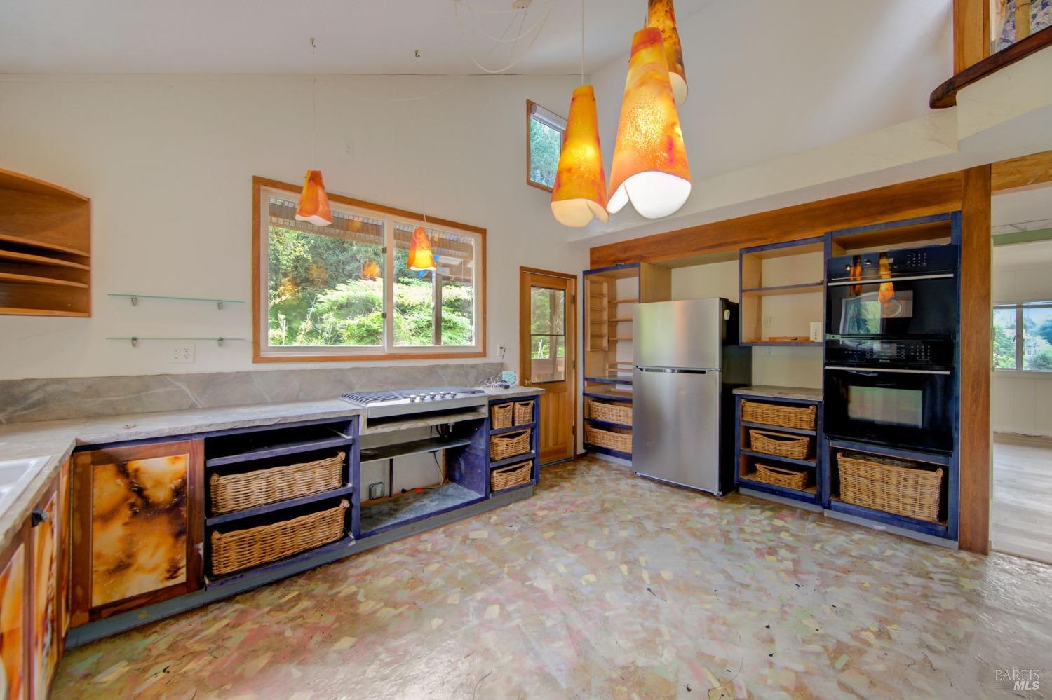Detail Gallery Image 9 of 52 For 7460 N Hwy 116 Unkn, Forestville,  CA 95436 - 2 Beds | 2 Baths
