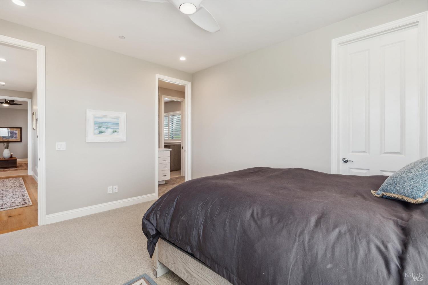 Detail Gallery Image 34 of 57 For 3736 Woodbourne Pl, Santa Rosa,  CA 95403 - 5 Beds | 4/1 Baths