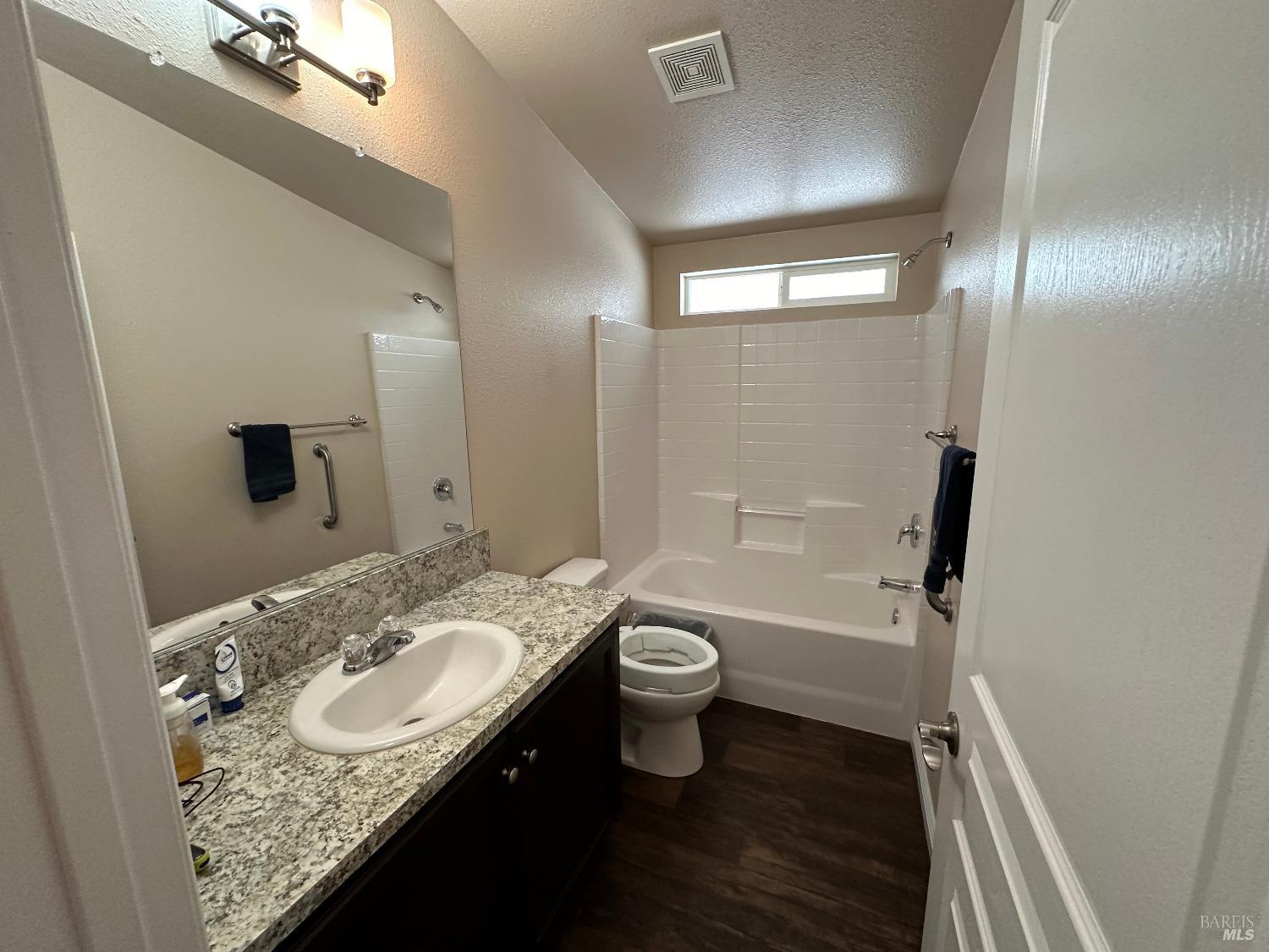 Detail Gallery Image 6 of 17 For 400 Sulphur Bank Dr 143, Clearlake Oaks,  CA 95423 - 3 Beds | 2 Baths