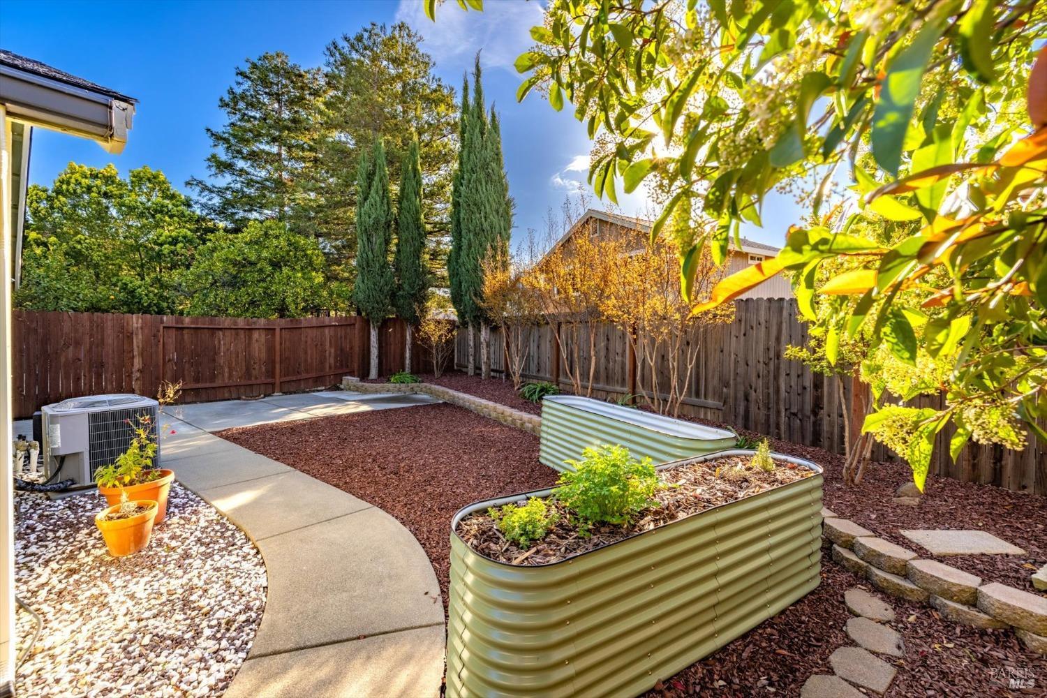 Detail Gallery Image 35 of 49 For 613 Osprey Ct, Vacaville,  CA 95687 - 3 Beds | 2 Baths