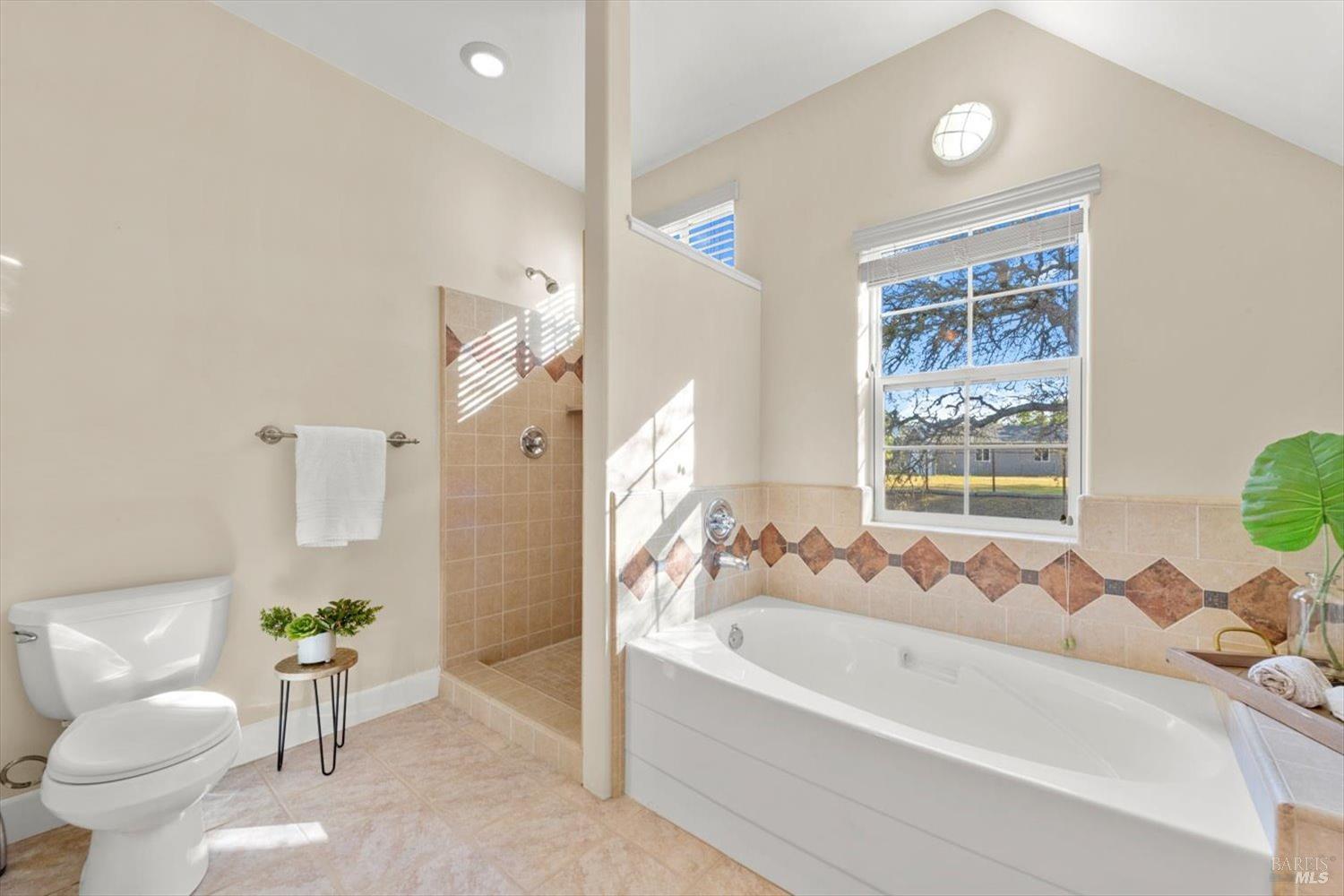 Detail Gallery Image 28 of 54 For 205 Jasmine Ct, Napa,  CA 94558 - 3 Beds | 2 Baths
