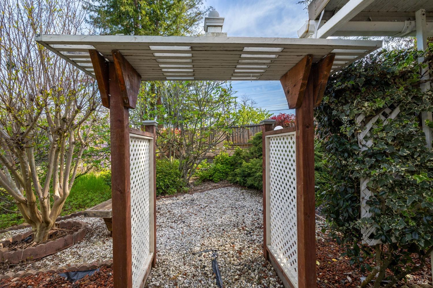 Detail Gallery Image 24 of 36 For 176 Sequoia Cir, Santa Rosa,  CA 95401 - 2 Beds | 2 Baths