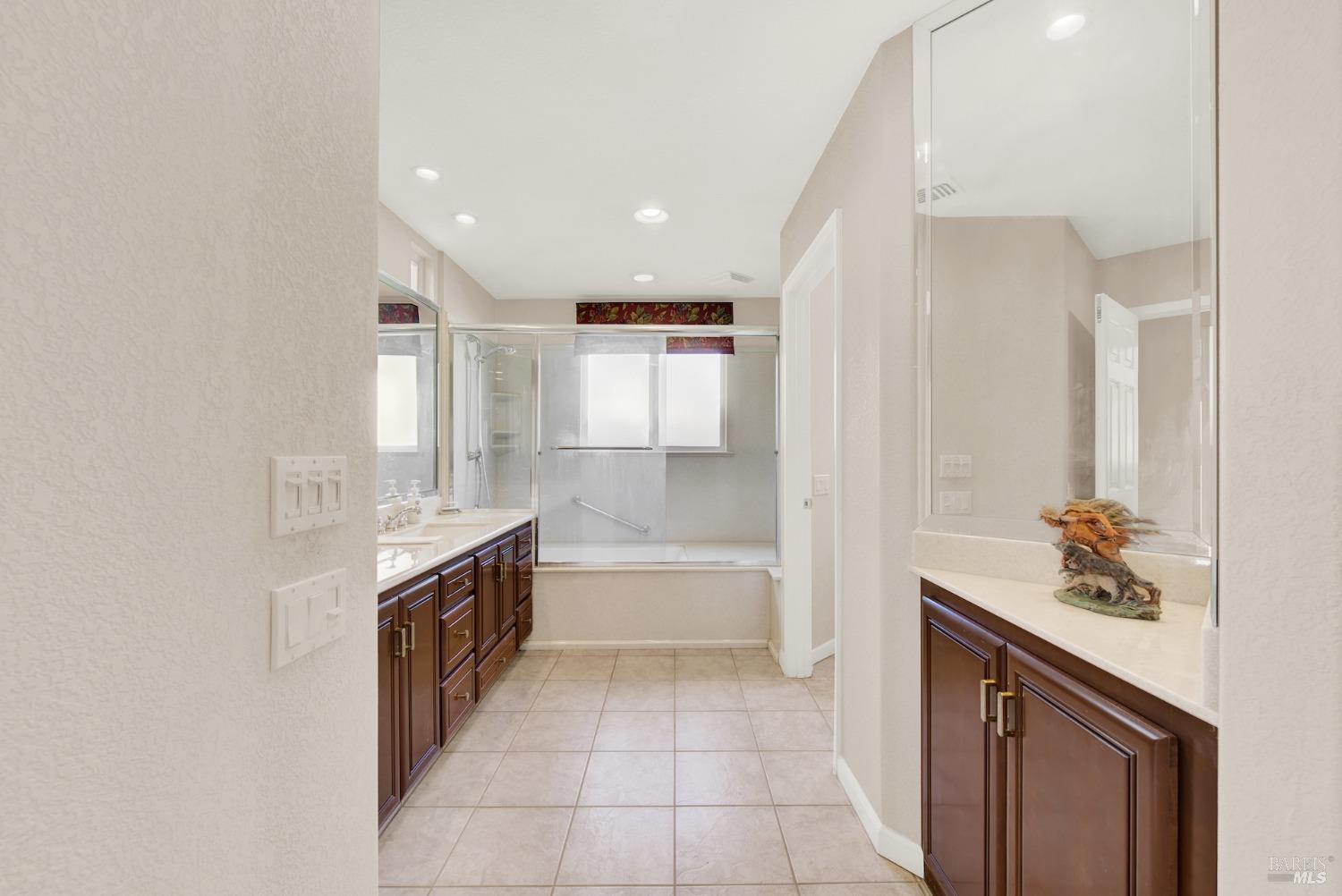 Detail Gallery Image 38 of 68 For 130 Incline Ct, Vacaville,  CA 95687 - 2 Beds | 2 Baths