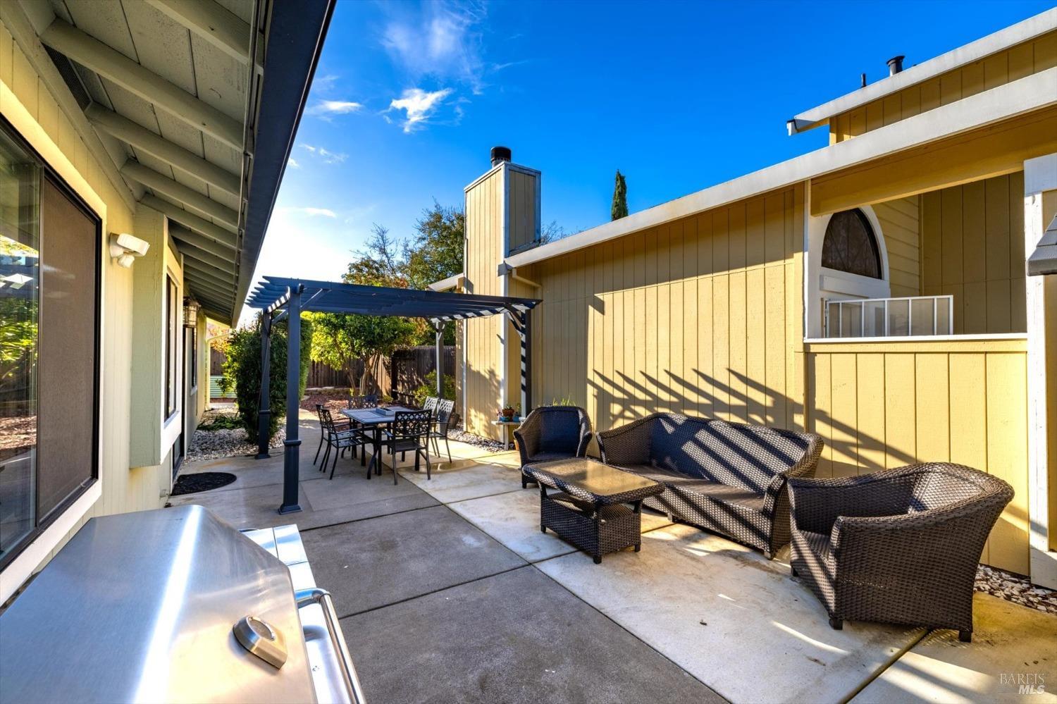 Detail Gallery Image 30 of 49 For 613 Osprey Ct, Vacaville,  CA 95687 - 3 Beds | 2 Baths