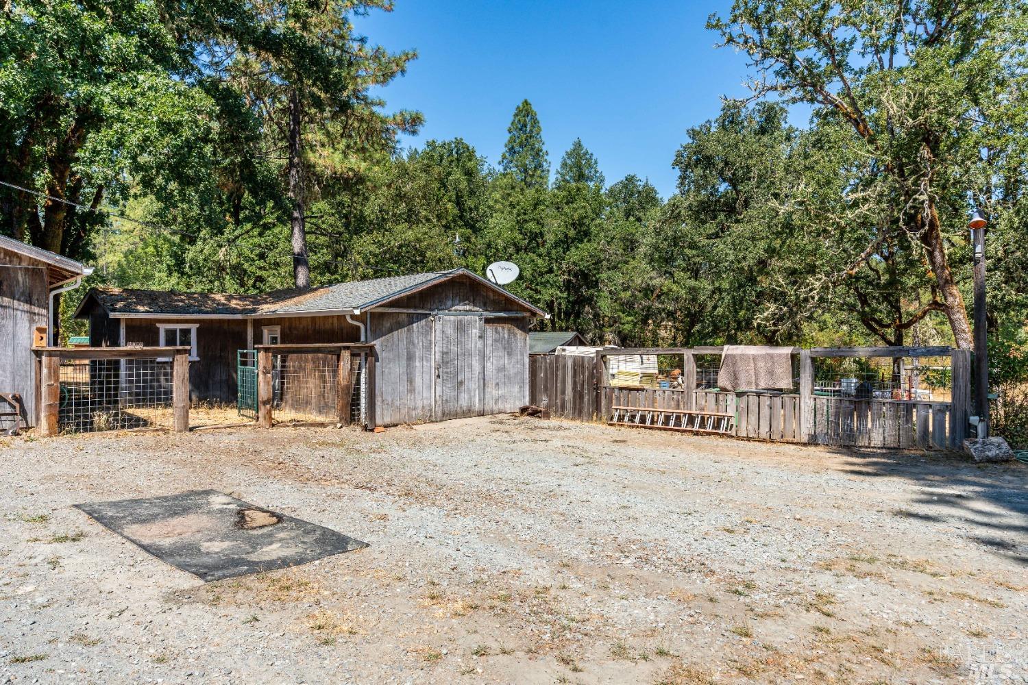 Detail Gallery Image 38 of 39 For 700 Steele Ln, Laytonville,  CA 95454 - 2 Beds | 2 Baths