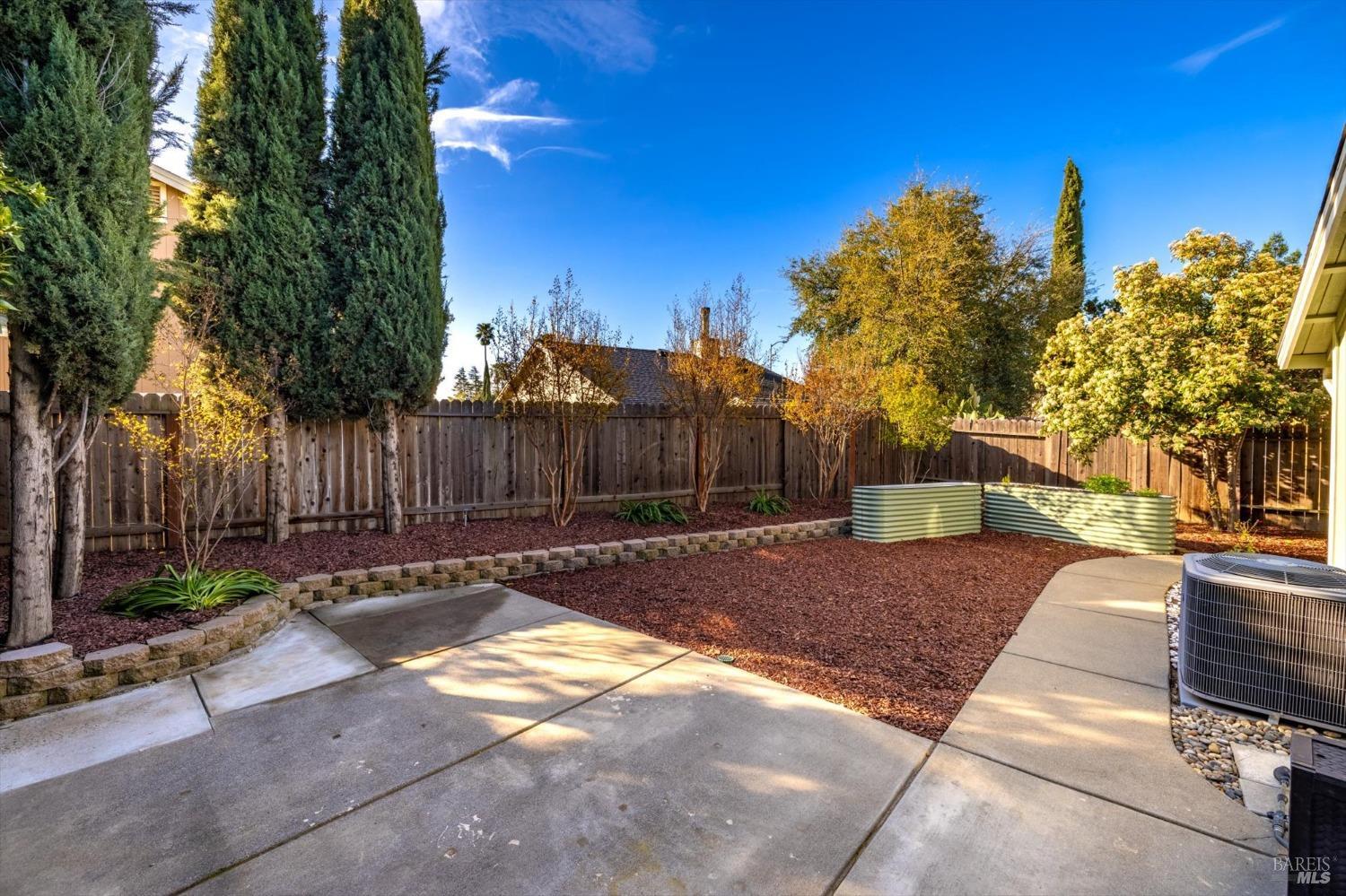 Detail Gallery Image 36 of 49 For 613 Osprey Ct, Vacaville,  CA 95687 - 3 Beds | 2 Baths