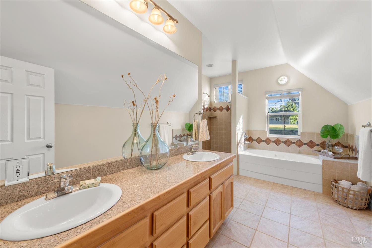 Detail Gallery Image 26 of 54 For 205 Jasmine Ct, Napa,  CA 94558 - 3 Beds | 2 Baths