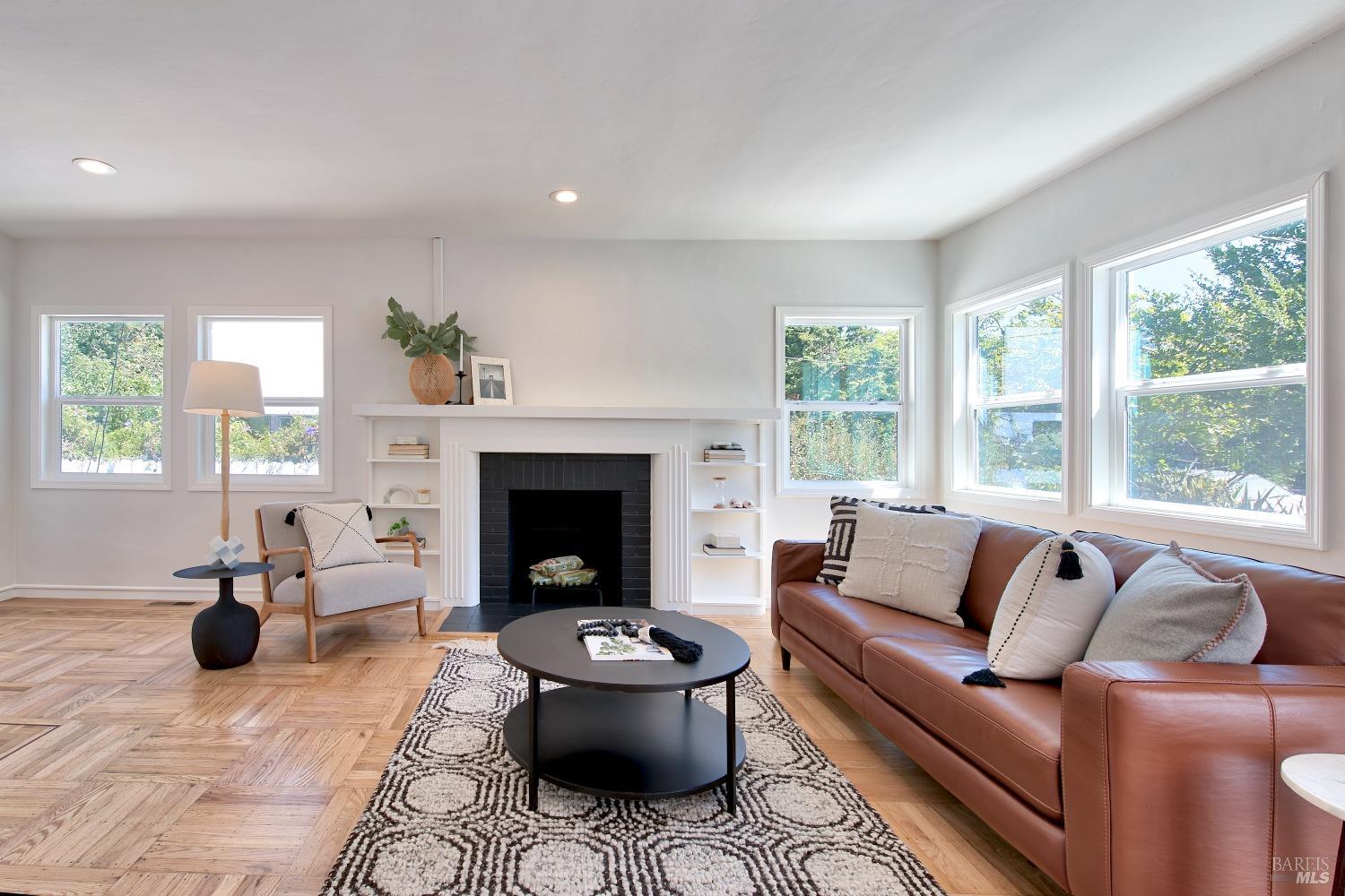Detail Gallery Image 17 of 44 For 833 Belle Ave, San Rafael,  CA 94901 - 3 Beds | 1 Baths