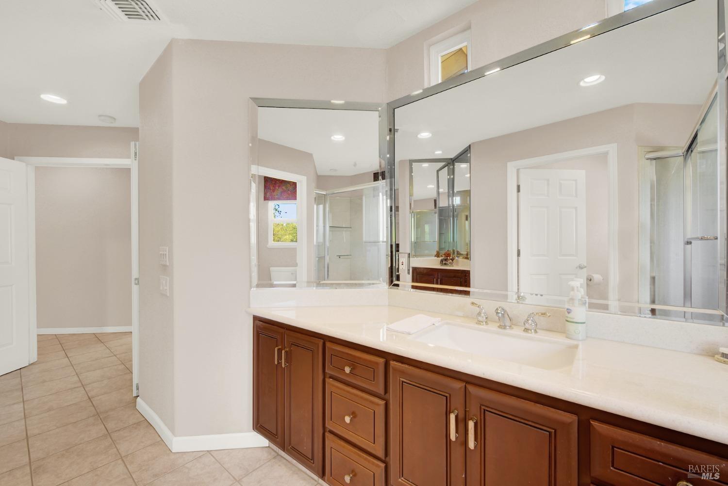 Detail Gallery Image 42 of 68 For 130 Incline Ct, Vacaville,  CA 95687 - 2 Beds | 2 Baths