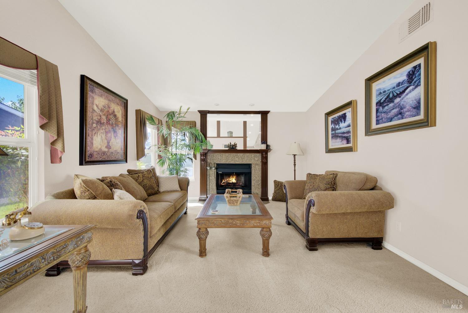 Detail Gallery Image 8 of 68 For 130 Incline Ct, Vacaville,  CA 95687 - 2 Beds | 2 Baths