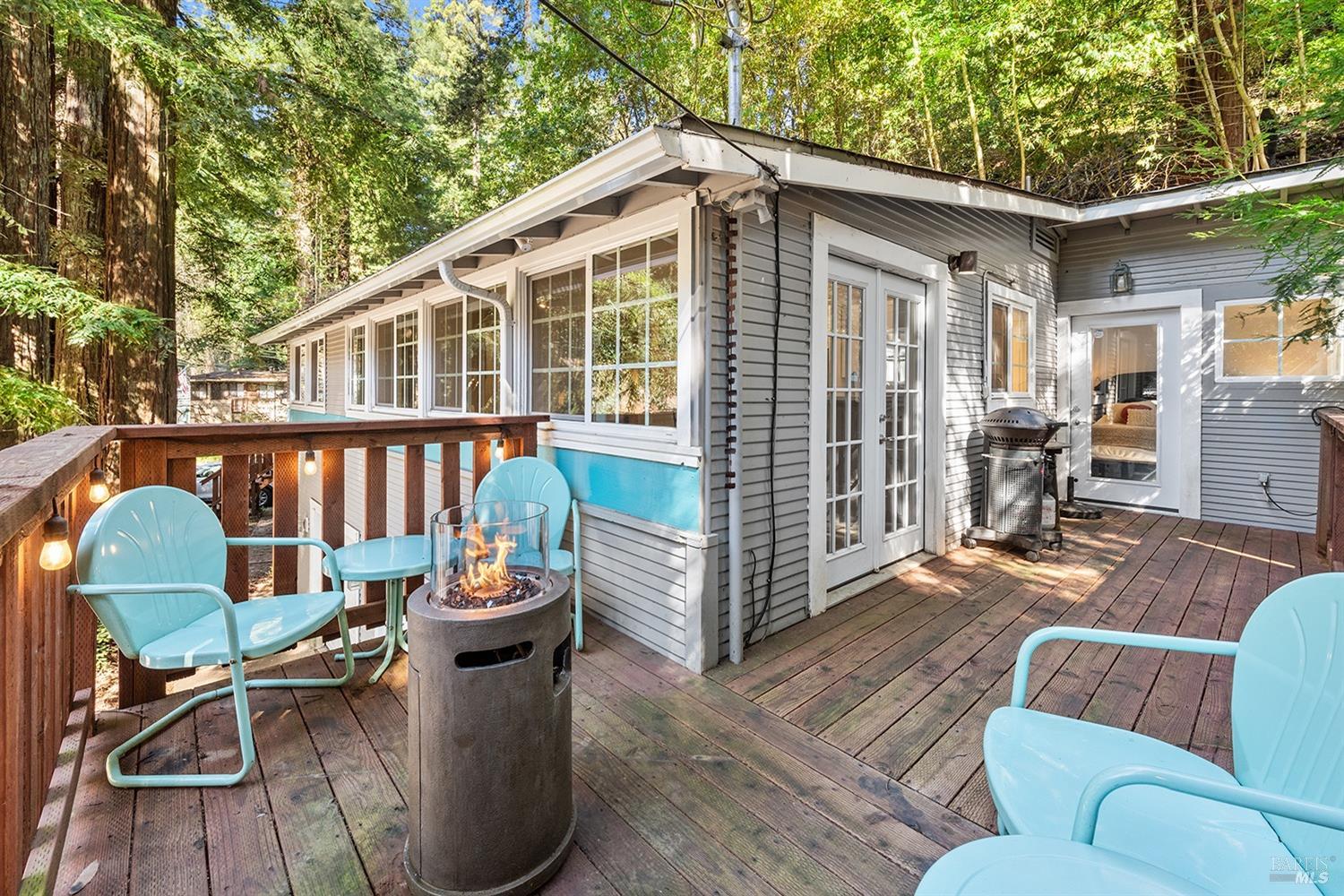 Detail Gallery Image 21 of 26 For 14461 Old Cazadero Rd, Guerneville,  CA 95446 - 3 Beds | 2 Baths