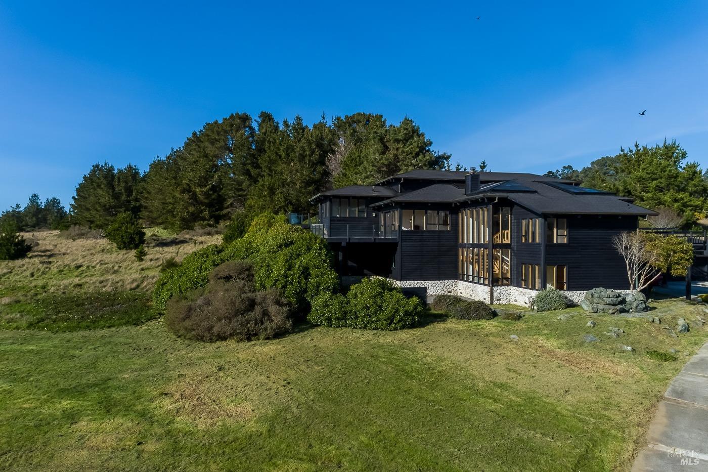 Detail Gallery Image 44 of 51 For 45460 Indian Shoals Rd, Mendocino,  CA 95460 - 4 Beds | 4 Baths