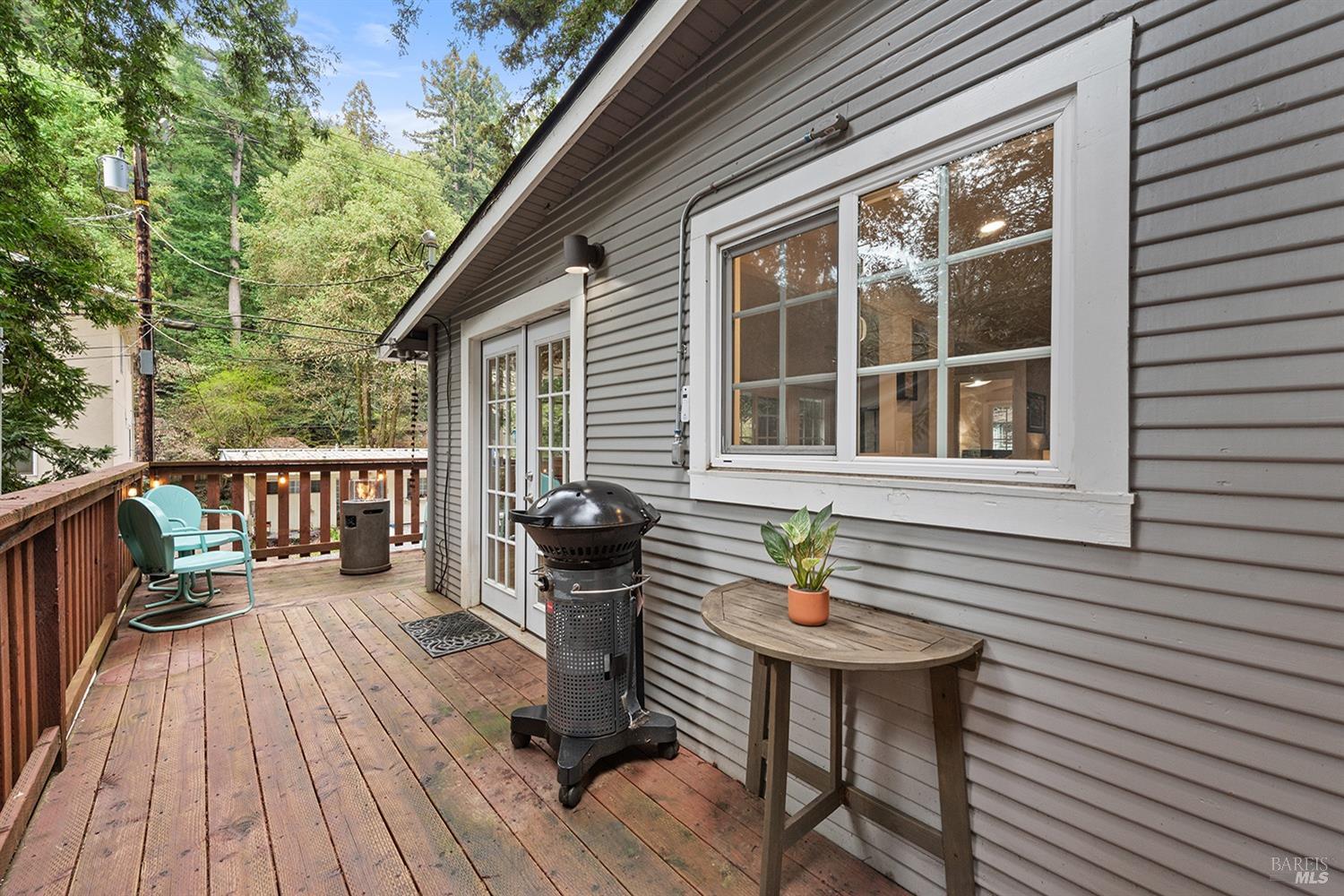 Detail Gallery Image 22 of 26 For 14461 Old Cazadero Rd, Guerneville,  CA 95446 - 3 Beds | 2 Baths