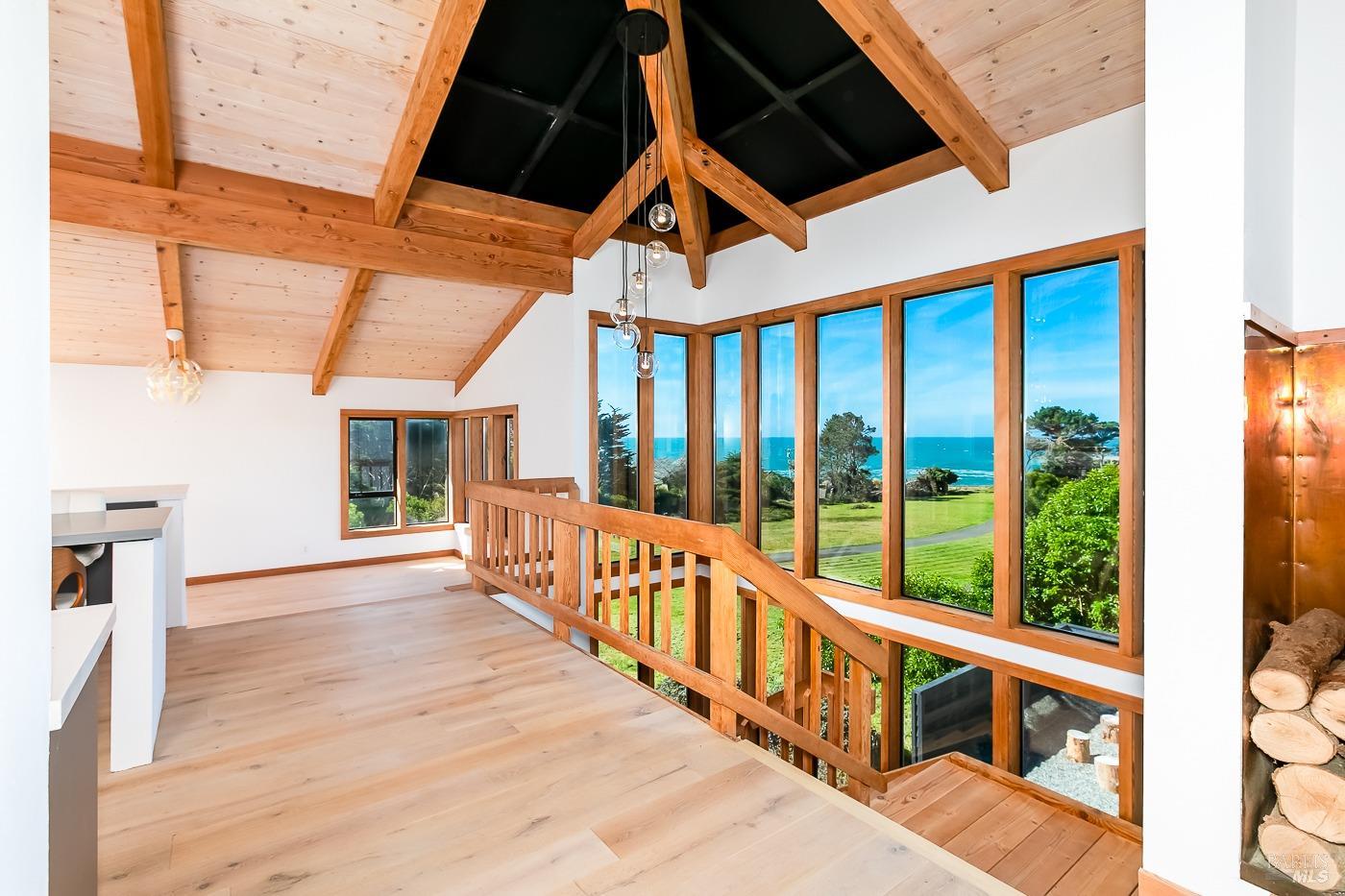 Detail Gallery Image 5 of 51 For 45460 Indian Shoals Rd, Mendocino,  CA 95460 - 4 Beds | 4 Baths