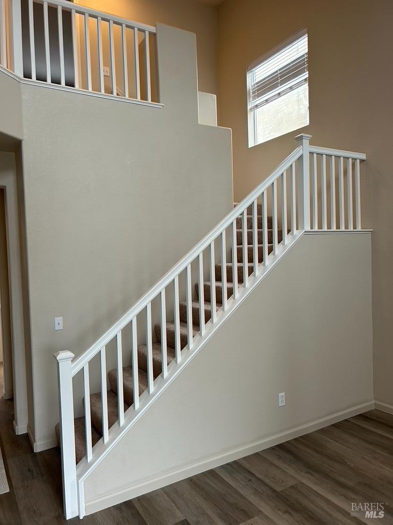 Detail Gallery Image 9 of 23 For 2868 Liscum St, Santa Rosa,  CA 95407 - 4 Beds | 2/1 Baths