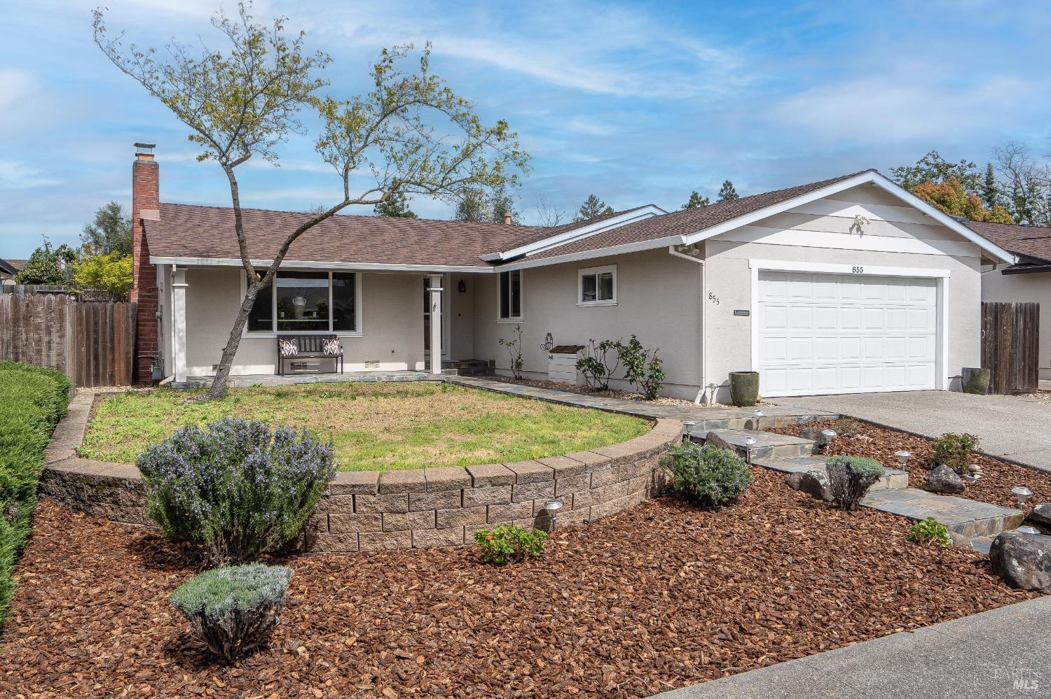 Detail Gallery Image 1 of 1 For 855 Grouse Ln, Petaluma,  CA 94954 - 3 Beds | 2 Baths