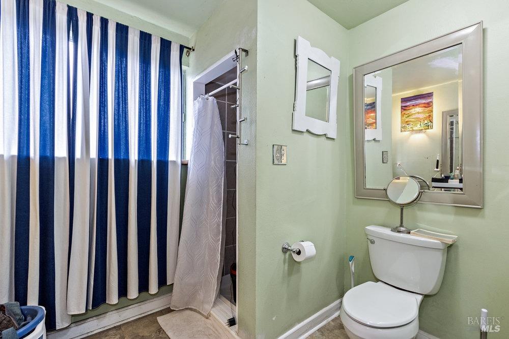 Detail Gallery Image 13 of 27 For 265 E O St, Benicia,  CA 94510 - 3 Beds | 2 Baths