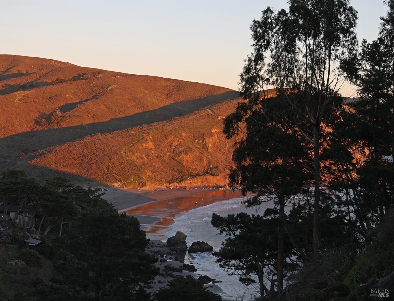 Charlotte Way, Muir Beach, California image 6