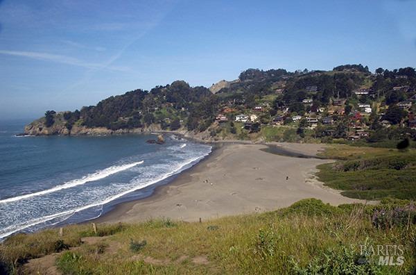 Charlotte Way, Muir Beach, California image 14