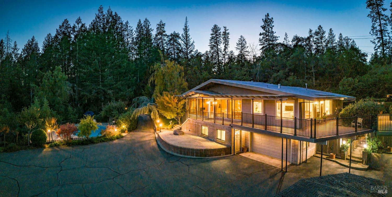 595 Sunset Dr, Angwin, CA, 97838