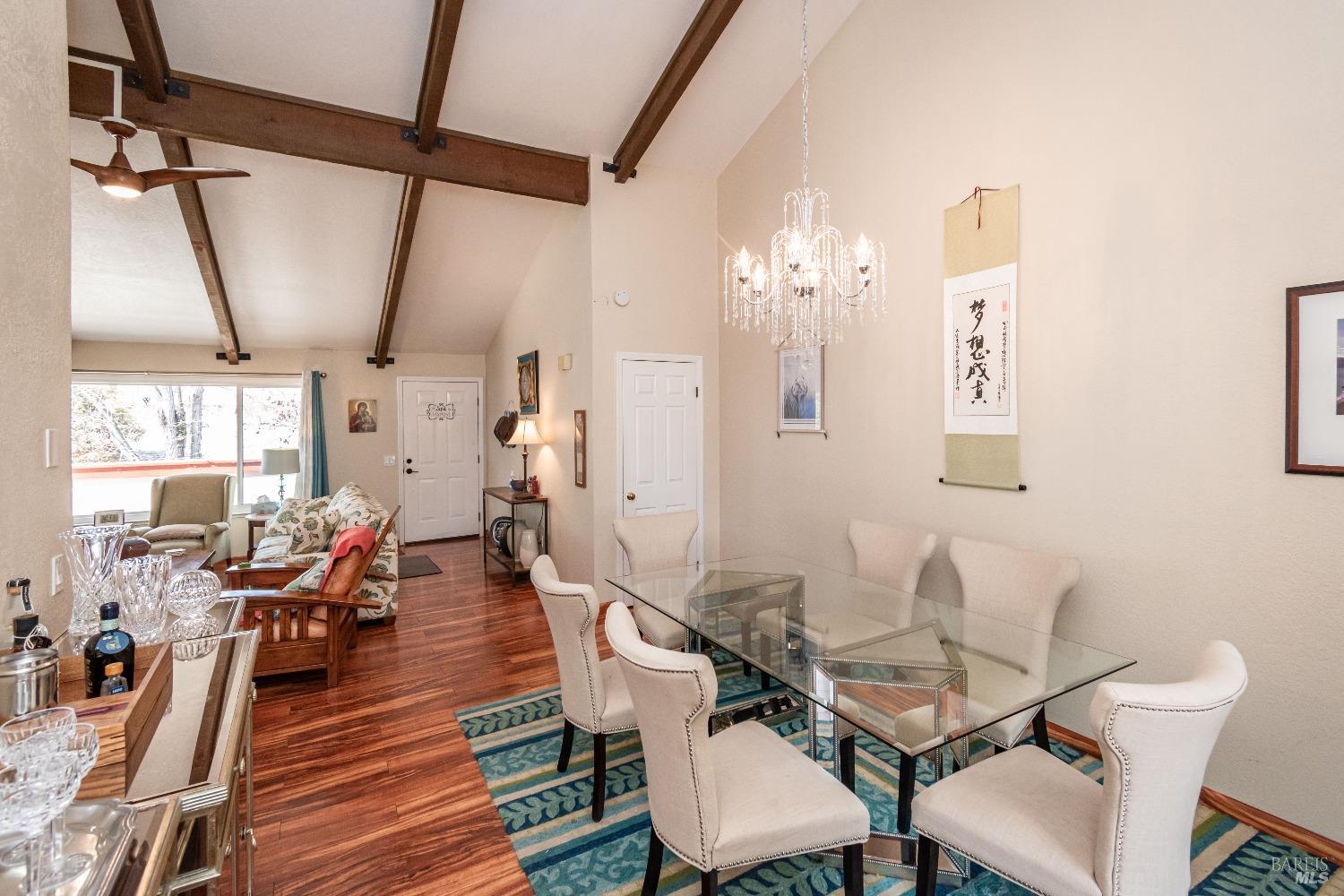 Detail Gallery Image 9 of 30 For 847 W Spain St #6,  Sonoma,  CA 95476 - 3 Beds | 2 Baths