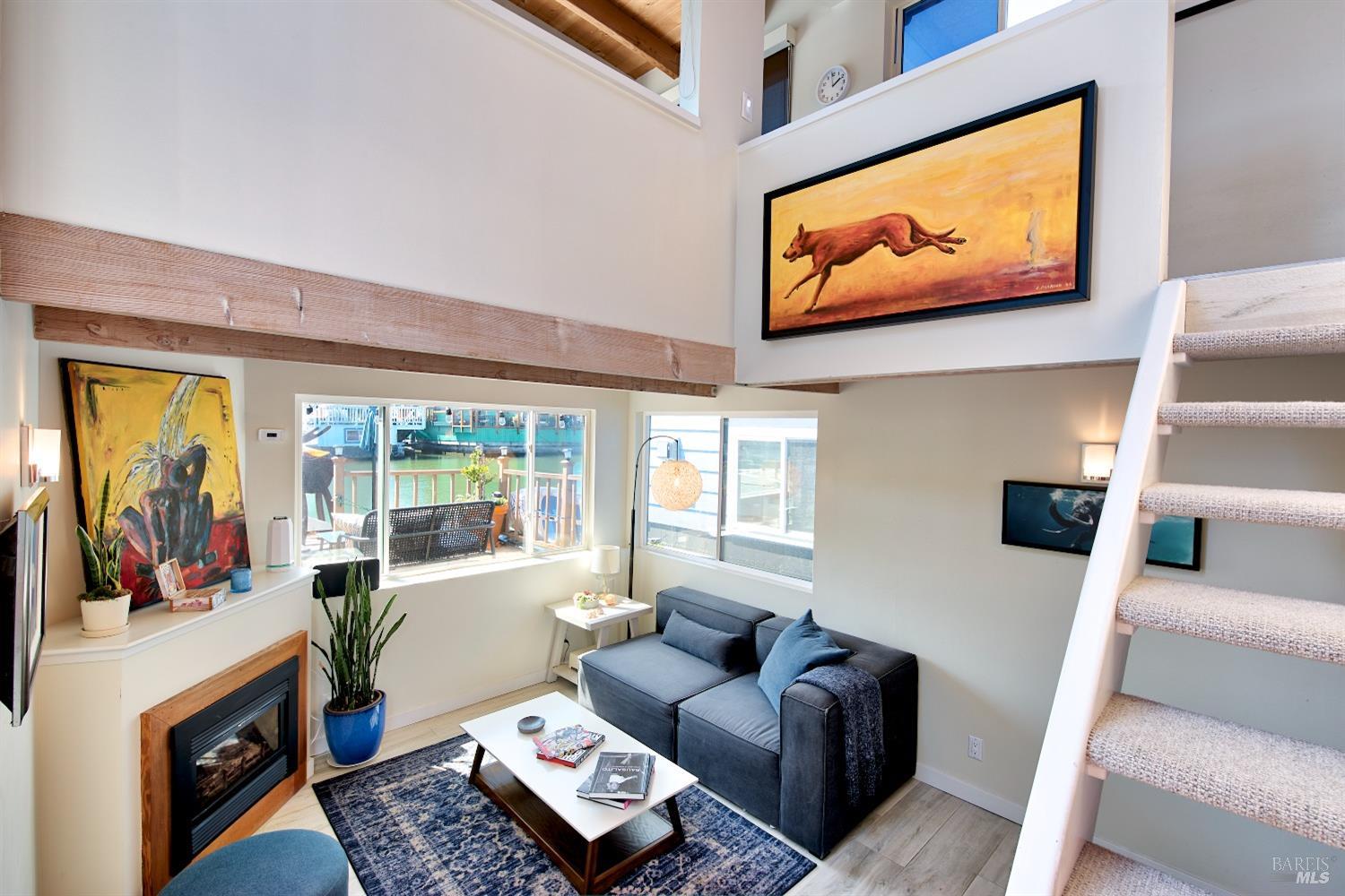 Detail Gallery Image 4 of 19 For 21 E Pier Unkn, Sausalito,  CA 94965 - 2 Beds | 1/1 Baths