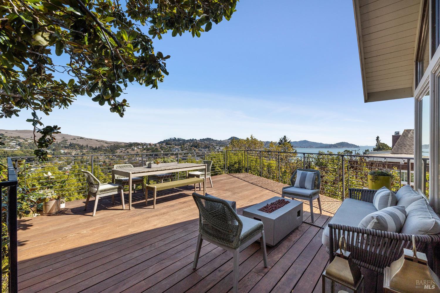 Photo of 136 Reed Blvd in Mill Valley, CA
