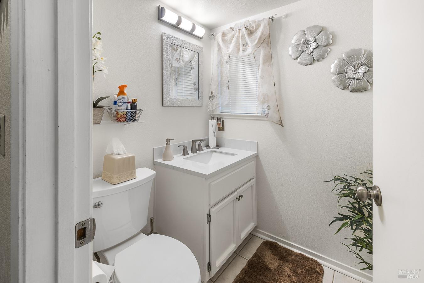 Detail Gallery Image 27 of 40 For 143 Humphrey Ln, Vallejo,  CA 94591 - 3 Beds | 2/1 Baths