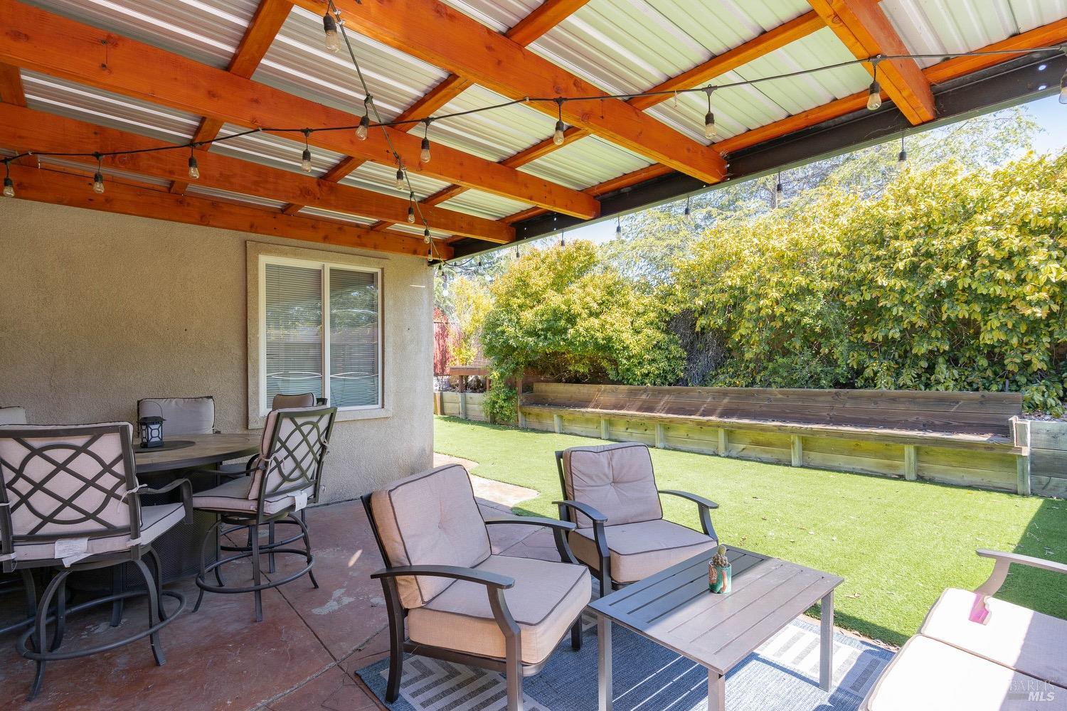 Detail Gallery Image 36 of 56 For 1950 Hummingbird Dr, Fairfield,  CA 94534 - 5 Beds | 3/1 Baths