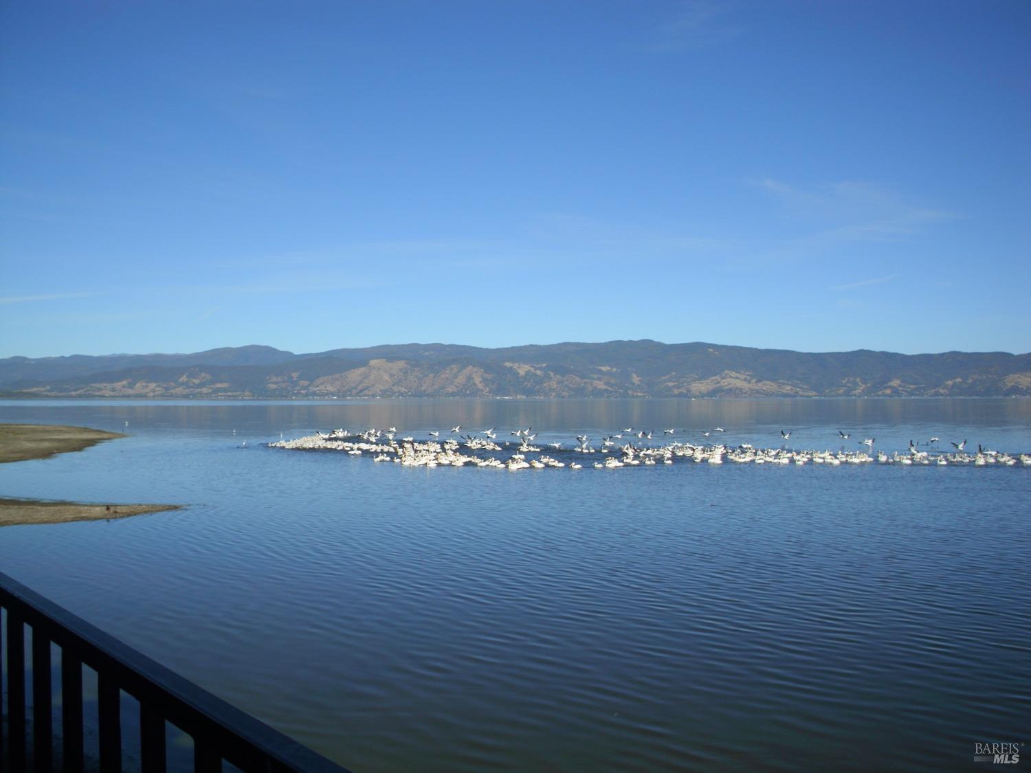 Detail Gallery Image 4 of 31 For 10 Royale Ave 6a-9,  Lakeport,  CA 95453 - 3 Beds | 2 Baths